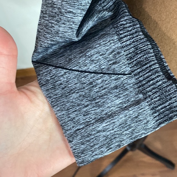 Gymshark hyper-amplify seamless long sleeve crop top in black marl size L - Picture 11 of 11